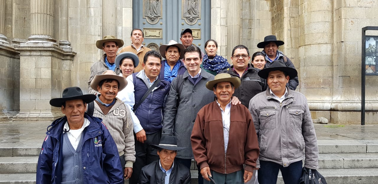 Alcalde Paz reúne a autoridades nacionales y regionales para tratar sobre proyectos en el área rural de Tarija