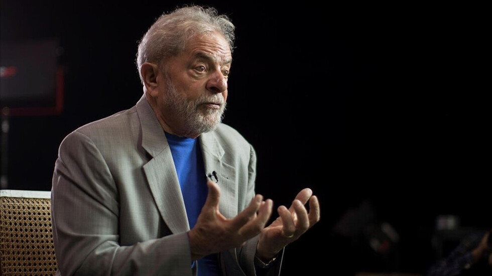 “Problema de Brasil se resuelve con  libros y escuelas”