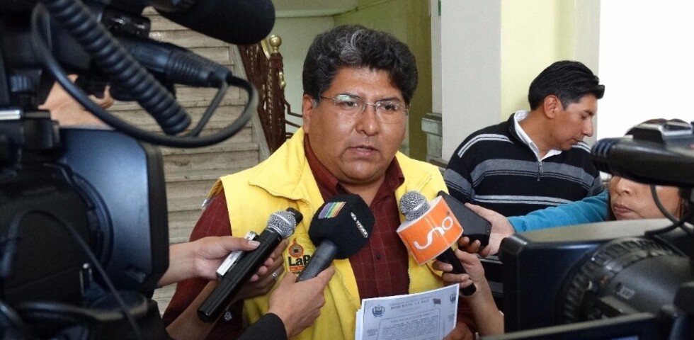 Torrico dice que es ‘normal’ la pelea campal en el MAS