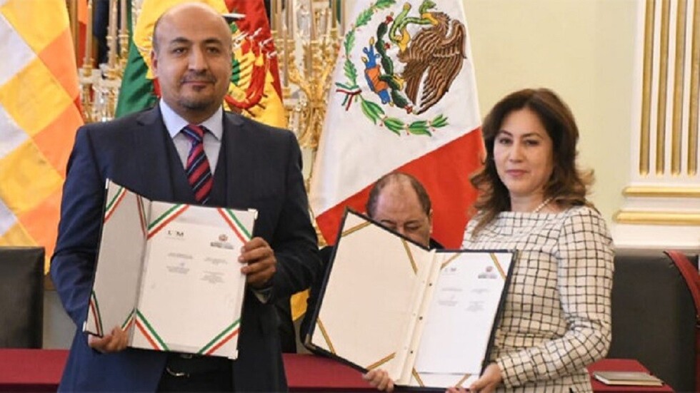 Bolivia y México firman supresión de visas; esperan implementarlo este año