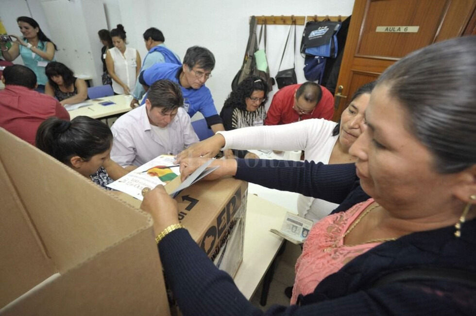 Abren padrón para bolivianos en cuatro ciudades de Jujuy