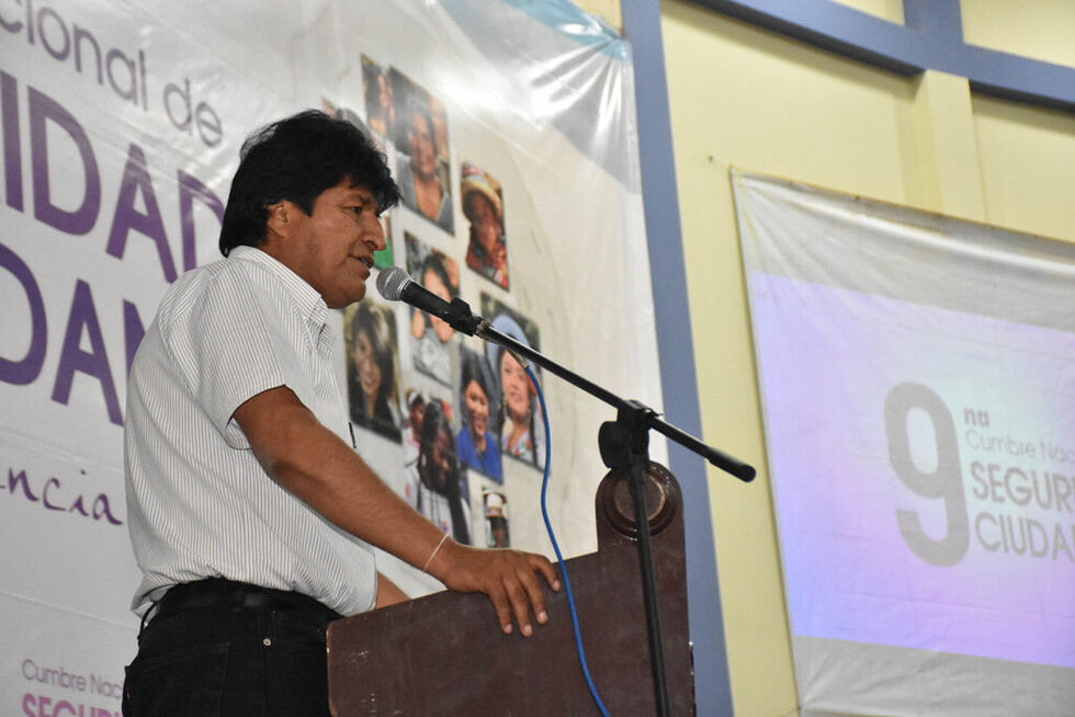 Evo Morales sugiere desmilitarizar la Policía