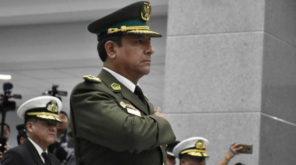 General dispuesto a levantar su secreto bancario