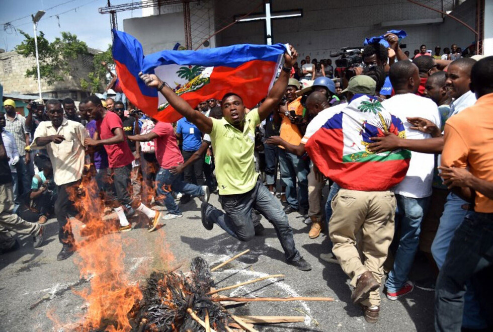 Disturbios en Chulumani por conflicto del paralelismo sindical