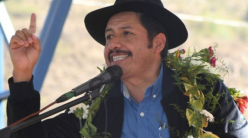 Presentan denuncia por acoso sexual contra Urquizu