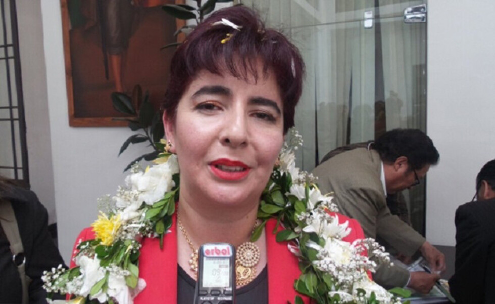 Revilla anuncia planta de tratamiento en Alpacoma