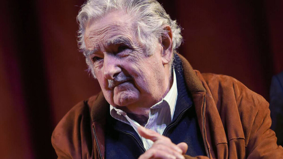 Mujica critica factor dinero en pugna electoral