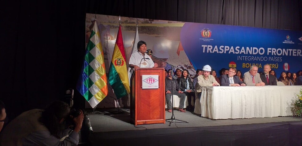 Gobierno firma acuerdo de intención para venta de gas a Perú y  Argentina