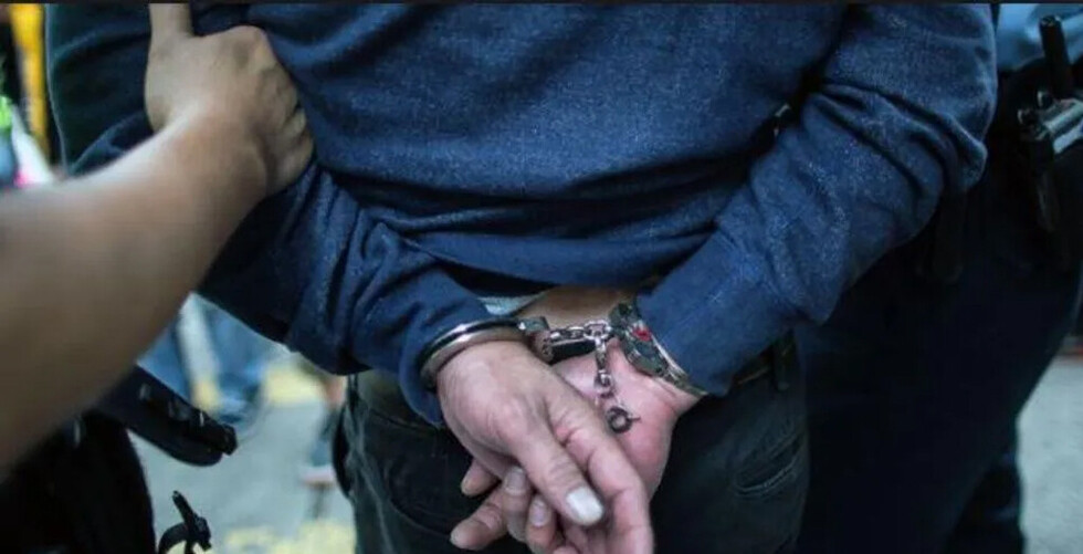Detienen a explotador y tratante de personas