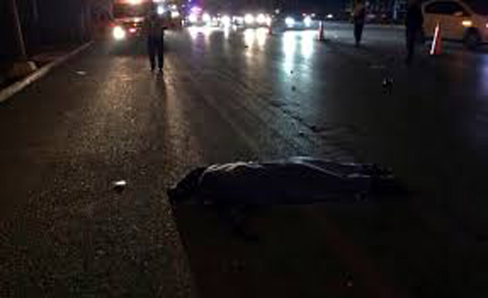 Atropellan y matan a mujer que cruzaba avenida con su bebé de 3 meses