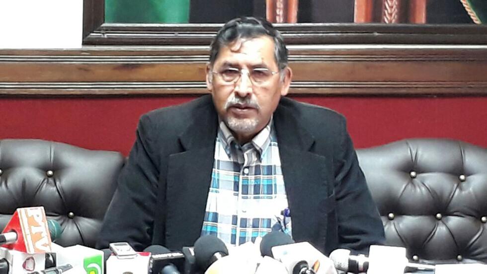 Firman un convenio en beneficio de constructores