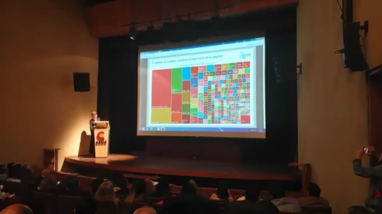 Rodrigo Paz participa del encuentro de ciudades intermedias