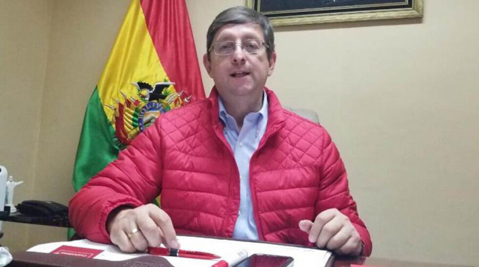 Analizarán posible reducción de costos de pasajes en La Paz