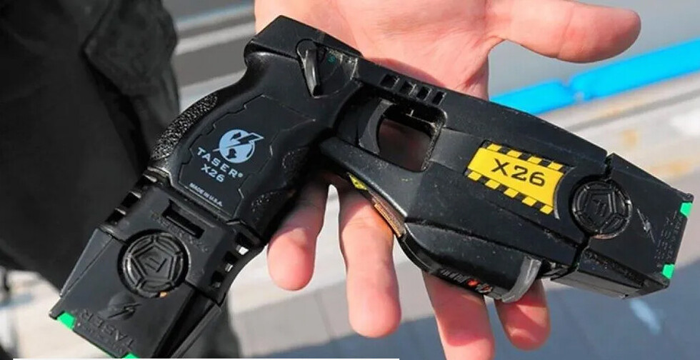 Compraron 100 pistolas Taser para federales