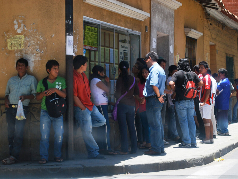 CEDLA: 61 de cada 100 bolivianos son pobres