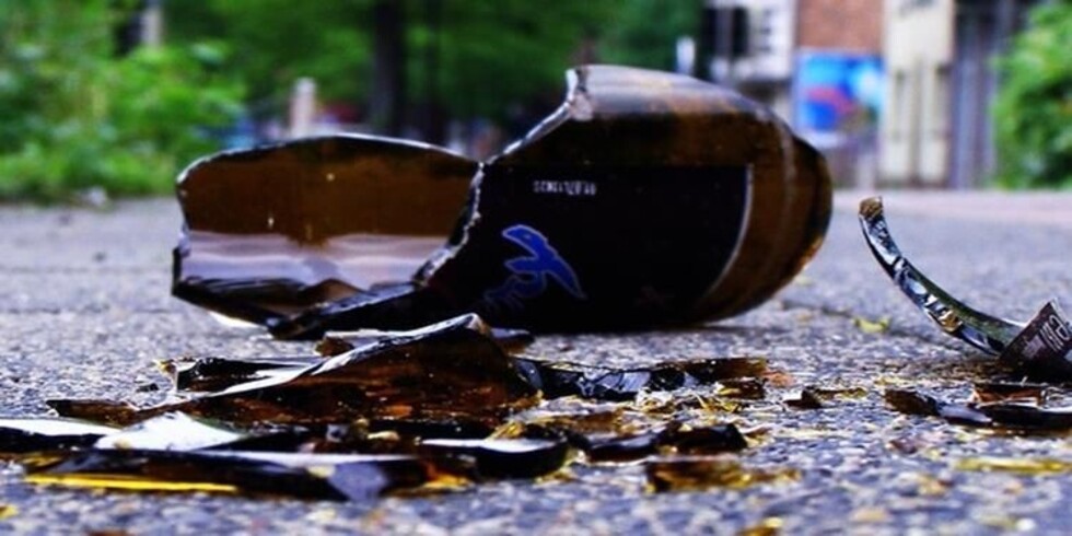 Adolescente asesinó de un botellazo a su papá