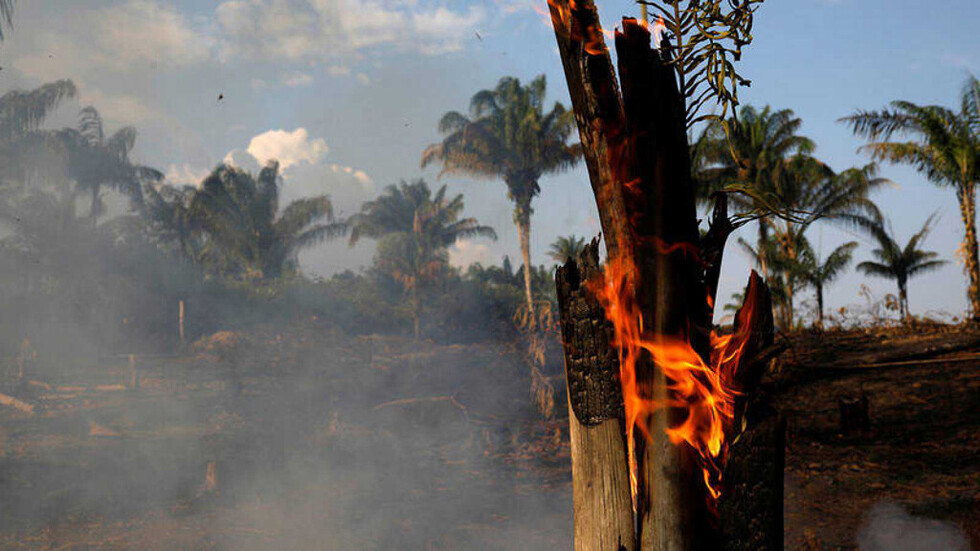 Bolsonaro culpa a las ONGs por incendios en Amazonía