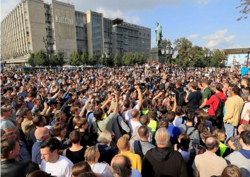 Miles de rusos  protestan, piden elecciones libres