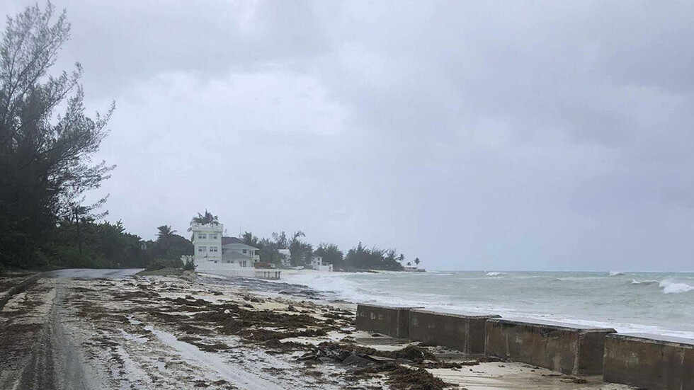 El huracán  Dorian mueve hacia la costa de Florida