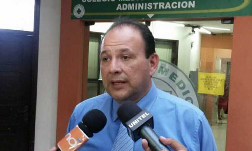 “La politización es un cáncer que mata al sistema de salud”