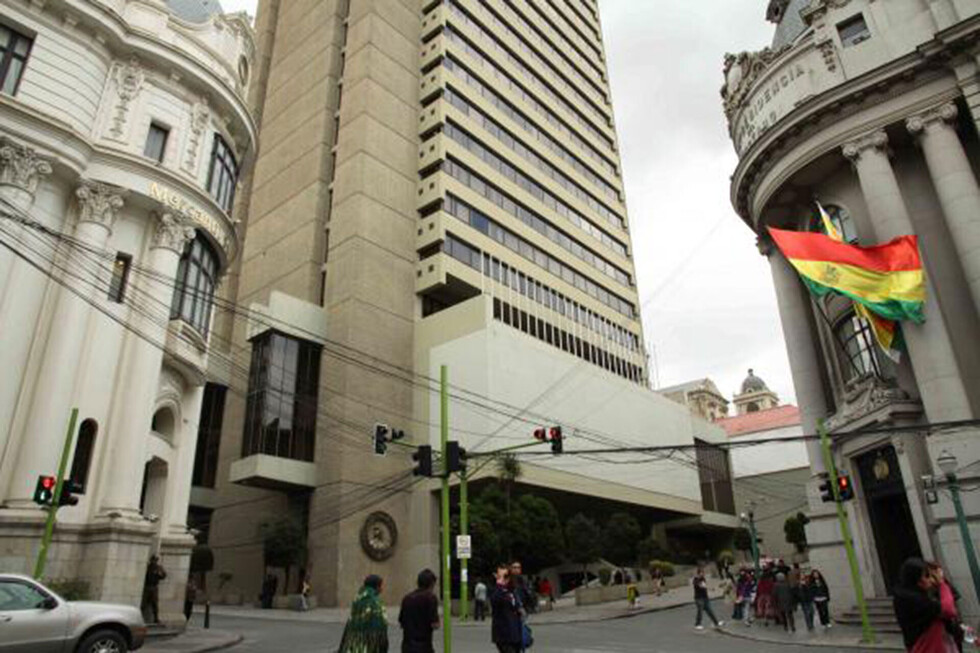 Bolivia es el segundo país con baja deuda externa