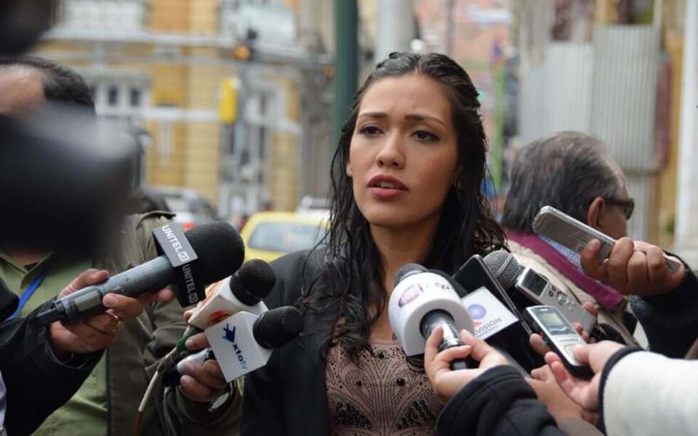 Salvatierra cuestiona el viaje de vocales