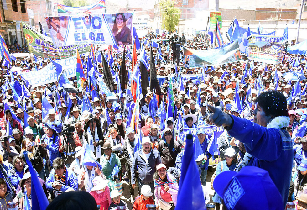 Organizaciones sociales ratifican su apoyo a Evo