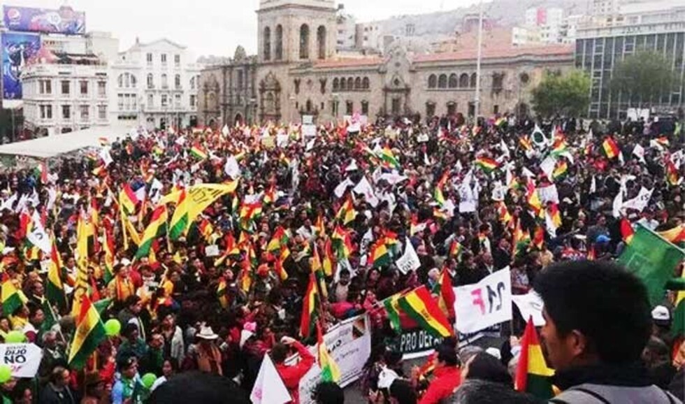 Cabildo en La Paz: Políticos podrán asistir pero no se les dará la palabra
