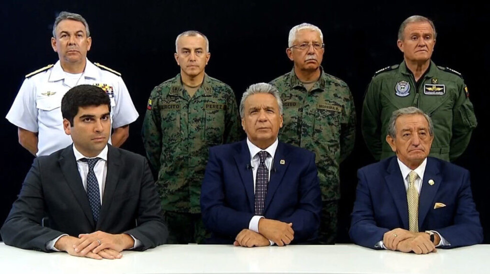 Moreno nombra nueva cúpula en FFAA