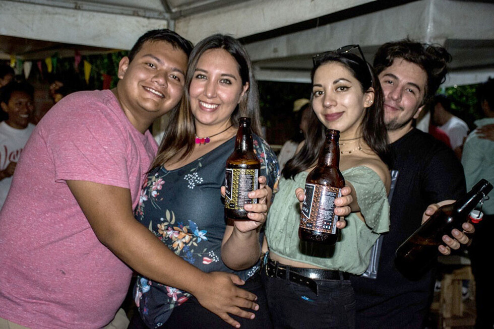 Celebrando  el Oktober en Tarija