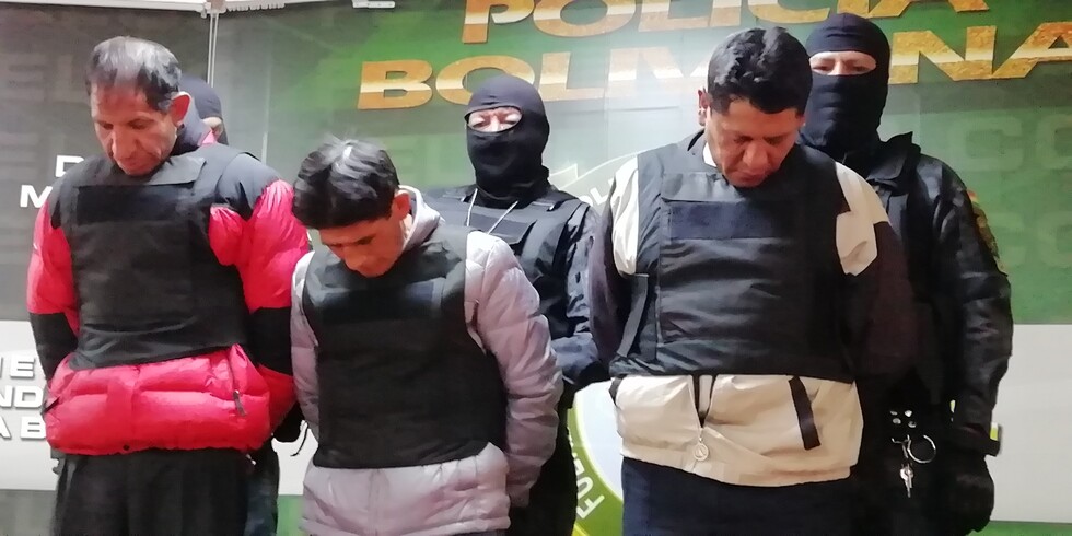 Desbaratan banda de ‘peligrosos’ falsos policías