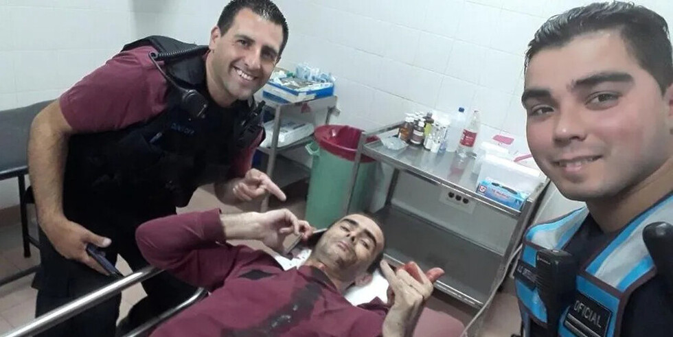 Disparan en la cabeza a policía para robarle