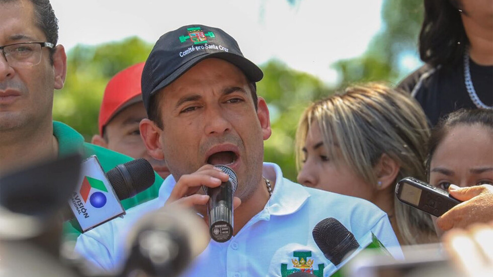 Crisis política y nuevos liderazgos