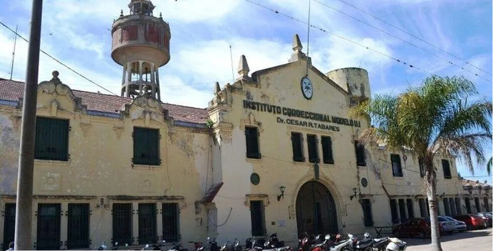 Penitenciaria fue violada por dos de sus superiores