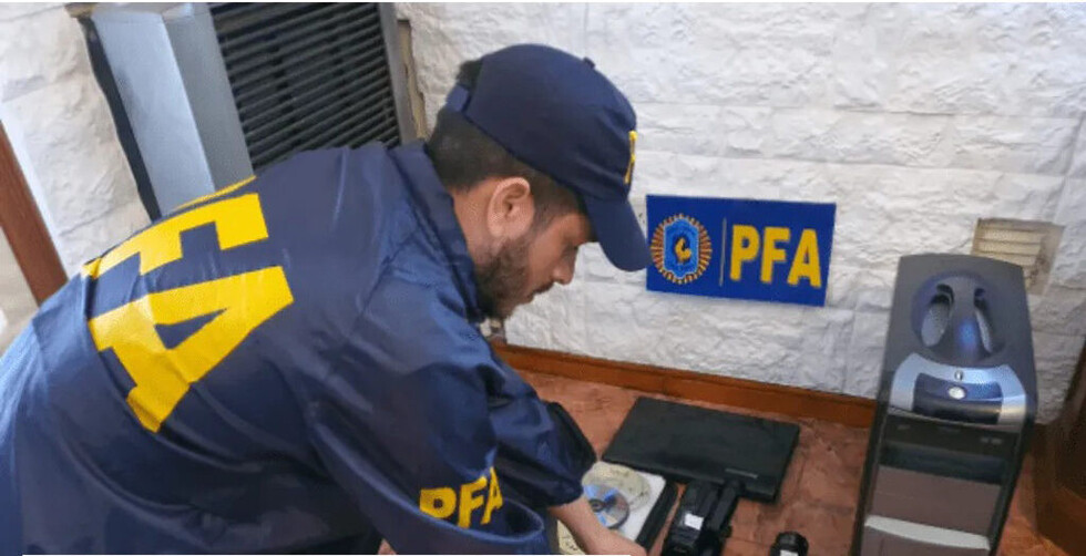 Cae sujeto que distribuía pornografía infantil
