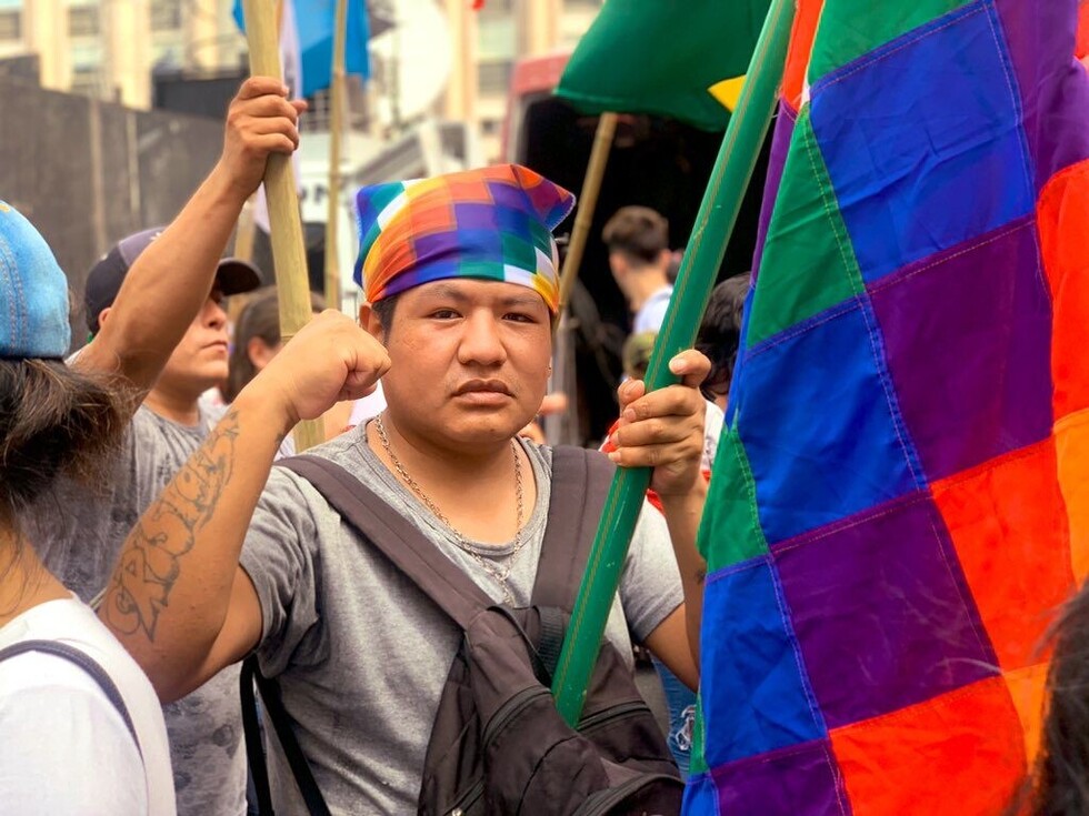 "Evo, no estás solo": Multitudinaria marcha en Argentina por Bolivia