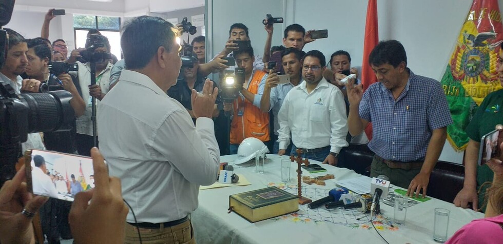 Defensora Cruz en el cabildo de cocaleros: "Ni olvido ni perdón, justicia"