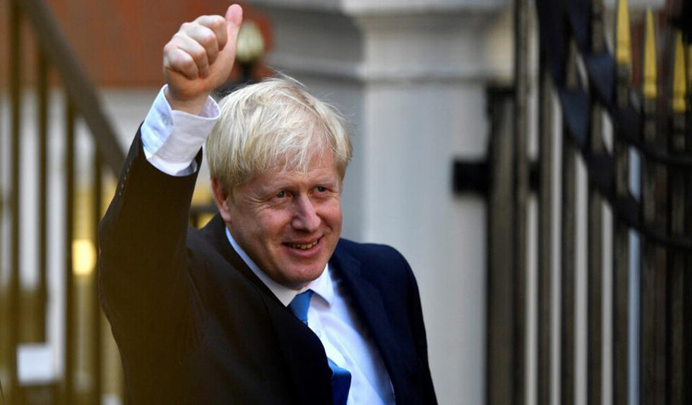 Sondeo: Johnson logra mayoría en el Parlamento