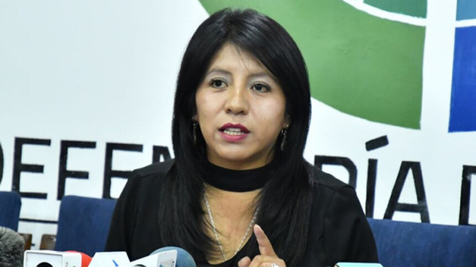 “La Defensoría del Pueblo debe despolitizarse”