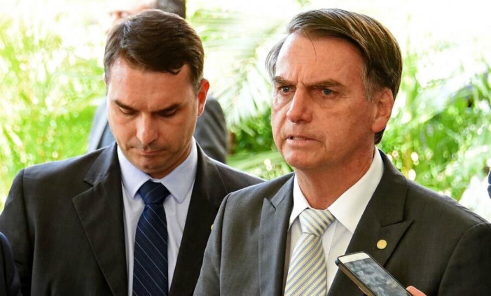 Bolsonaro niega participación en delito de su hijo