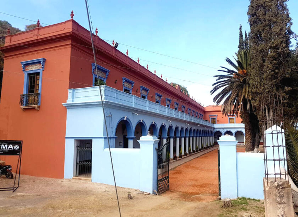 “Palacio de La Florida”, la opción turística en Sucre
