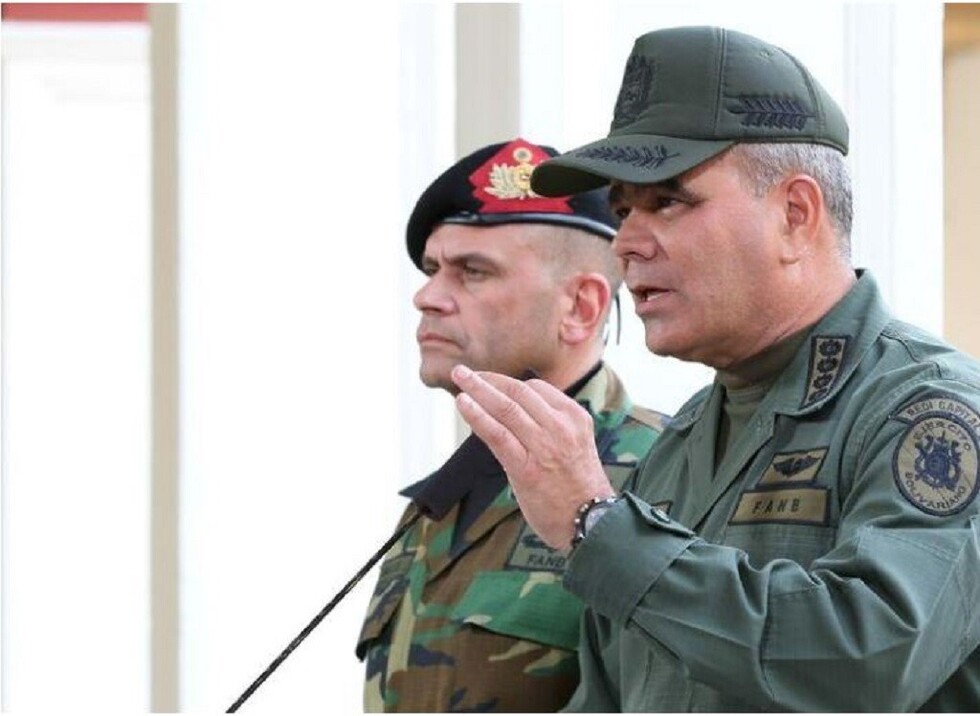 Ministro de Defensa acusa a oposición de asalto a unidad militar en Venezuela