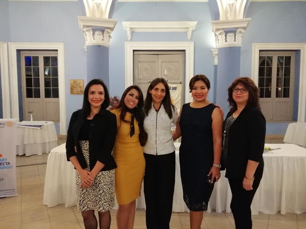 Compartiendo    en El Marqués