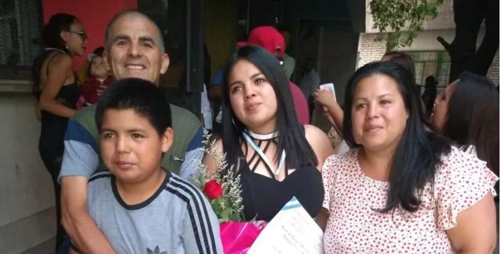 Vecinos hostigan a familia y una de las hijas quiso matarse