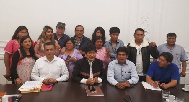 Morales se reunió con familiares de víctimas en Senkata