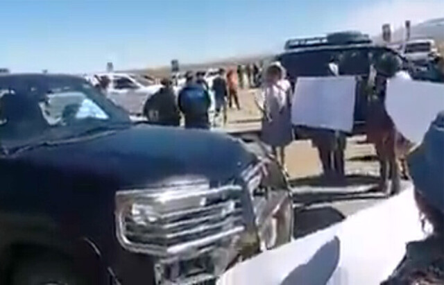 Uyuni: Reciben con bloqueo a nuevo gerente de YLB Juan Carlos Zuleta