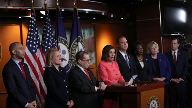 Nancy Pelosi nombró a los fiscales para juicio contra Trump