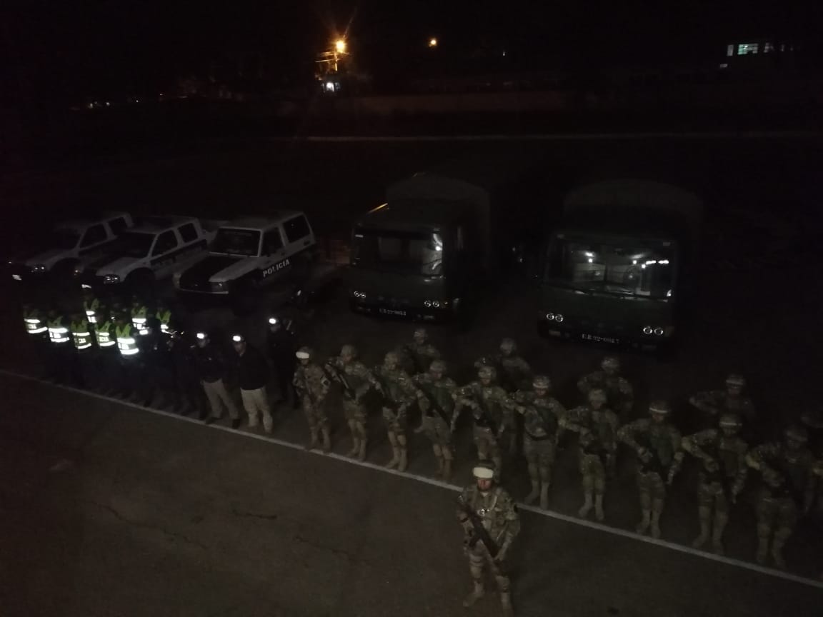 Áñez en Tarija, militares en las calles y la “retractación” de Morales marcaron la agenda política