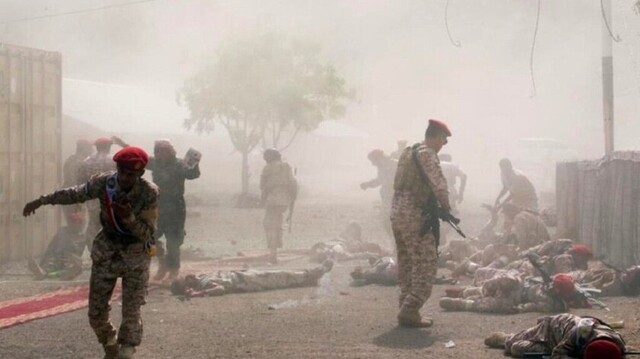 Al menos 76 muertos y 81 heridos en un ataque con misiles contra una base militar en Yemen
