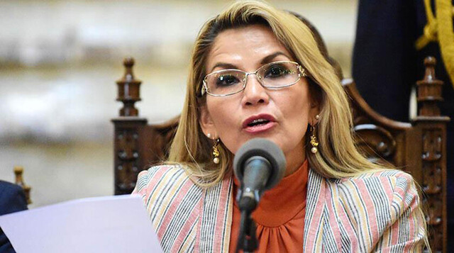 Presidente Áñez solicita renuncia de todos sus ministros para encarar "nueva etapa" de transición